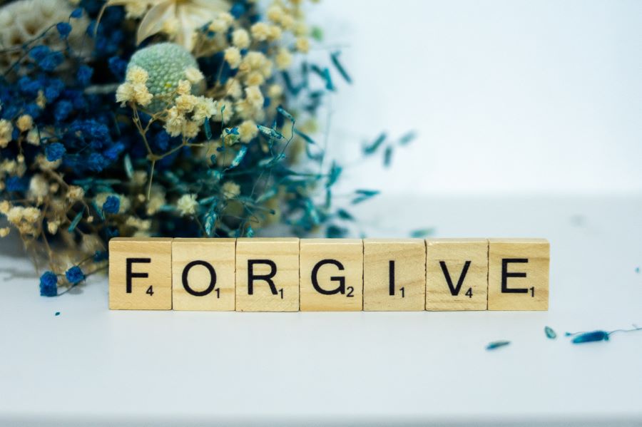 6 Ways to Step Past the Hurt and Forgive Someone Who Betrayed You